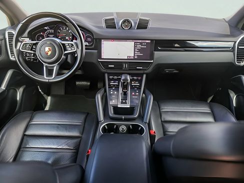 Used 2021 Porsche Cayenne AWD/4WD image 27