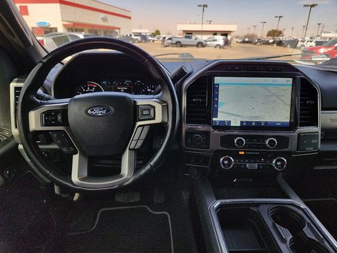 Used 2022 Ford F250 Platinum w/ FX4 Off-Road Package image 12