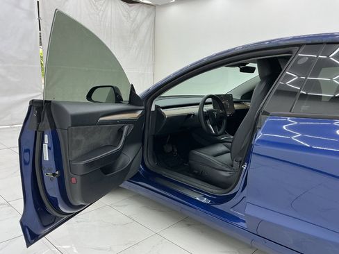 Used 2022 Tesla Model 3 Standard Range RWD image 16