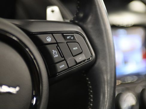 Used 2018 Jaguar F-TYPE 400 Sport AWD/4WD image 24