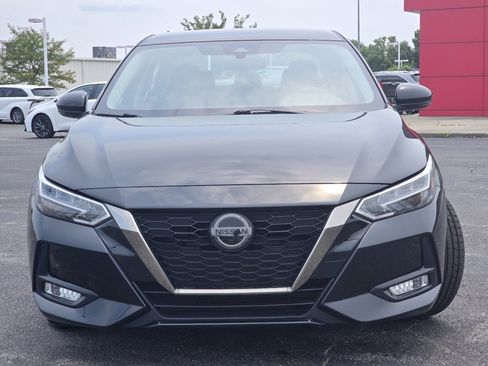 Used 2023 Nissan Sentra SR w/ Trunk Package FWD image 8