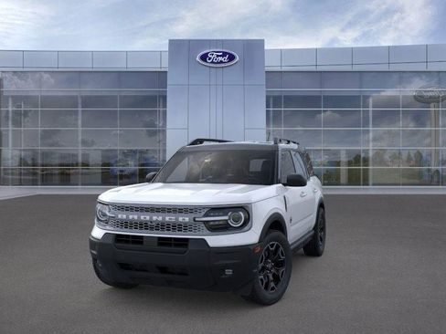 New 2025 Ford Bronco Sport Outer Banks image 2