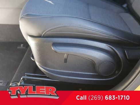 Used 2023 Kia Seltos S w/ Navigation Package FWD image 20