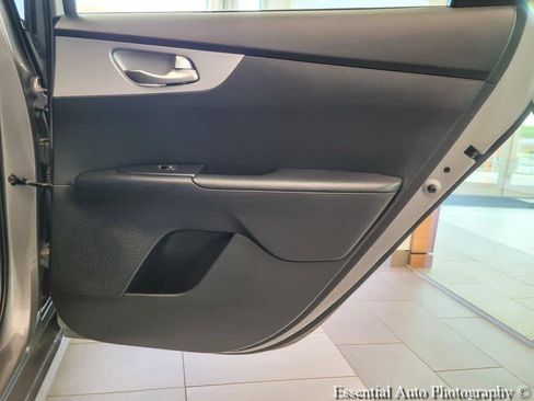 Used 2024 Kia Forte LXS FWD image 22