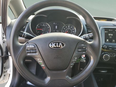 Certified 2018 Kia Forte LX w/ LX Popular Package image 20