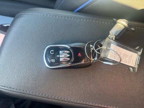 Used 2025 Buick Envista Sport Touring image 22