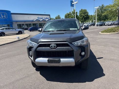 Used 2019 Toyota 4Runner TRD Off-Road Premium AWD/4WD image 3