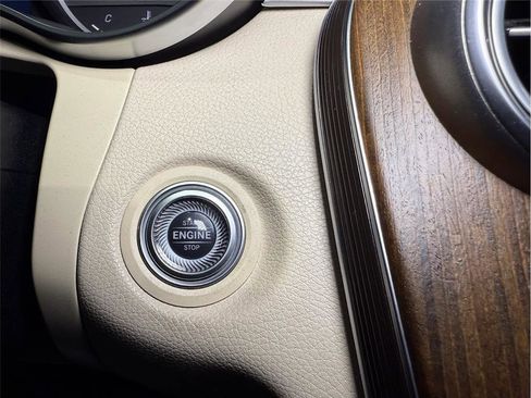 Used 2019 Mercedes-Benz C 300 Sedan image 37