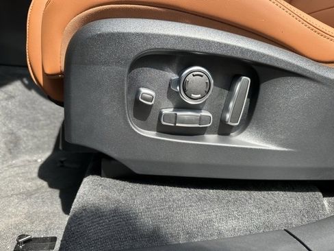 New 2026 Jaguar F-PACE R-Dynamic S image 23