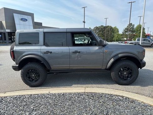 New 2026 Ford Bronco Badlands AWD/4WD image 11