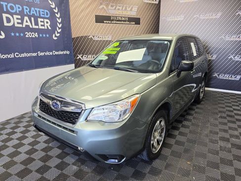 Used 2016 Subaru Forester 2.5i AWD/4WD image 1
