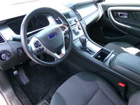 Used 2015 Ford Taurus SEL AWD/4WD image 13