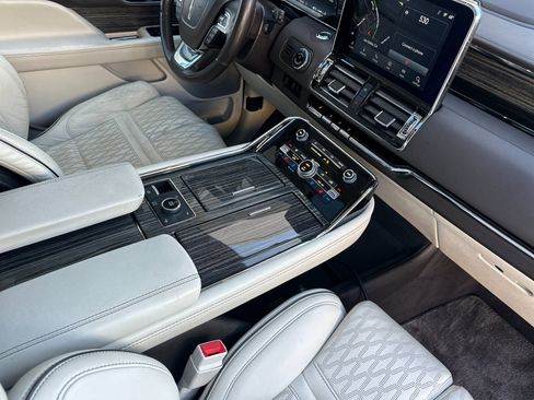 Used 2020 Lincoln Navigator L Black Label image 16