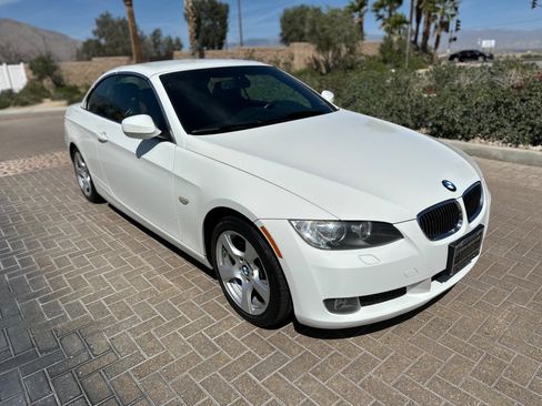 Used 2010 BMW 328i Convertible w/ Premium Pkg RWD image 6