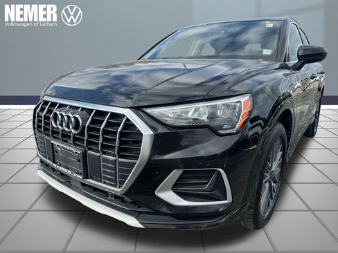 Used 2022 Audi Q3 2.0T Premium w/ Convenience Package image 1