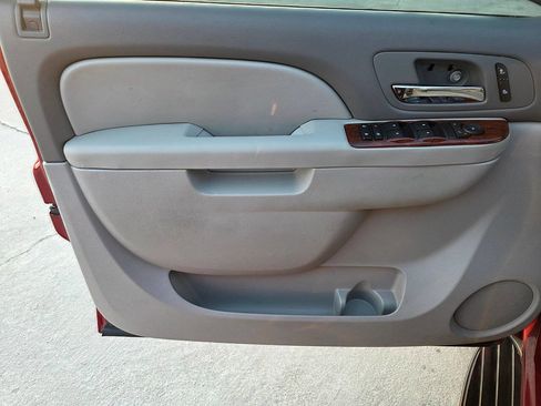 Used 2013 Chevrolet Tahoe LT w/ Texas Edition image 20