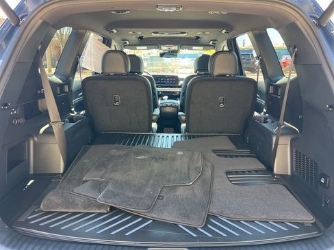 Certified 2025 Kia Telluride AWD image 28