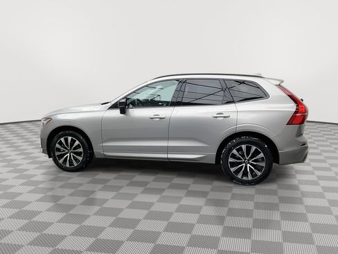 Used 2024 Volvo XC60 B5 Plus image 35
