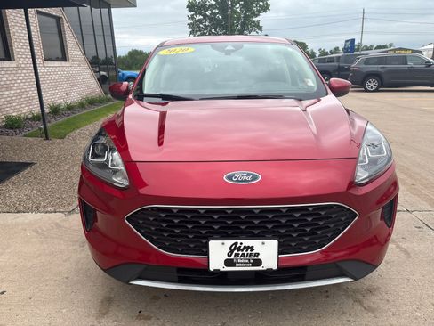 Used 2020 Ford Escape SE FWD image 6