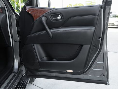 Certified 2018 INFINITI QX80 2WD image 40