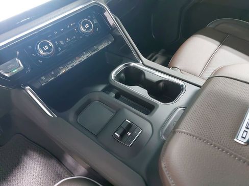 New 2026 GMC Sierra 3500 Denali w/ Denali Reserve Package image 26