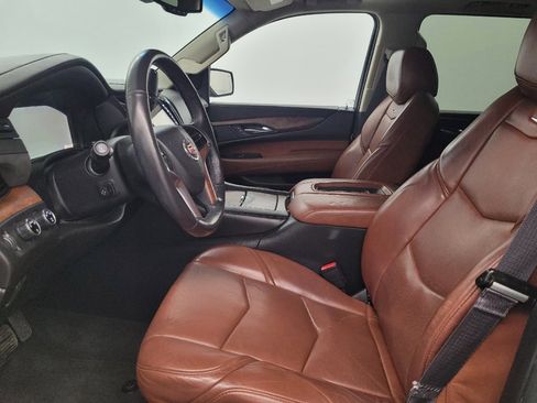 Used 2015 Cadillac Escalade ESV Premium image 17
