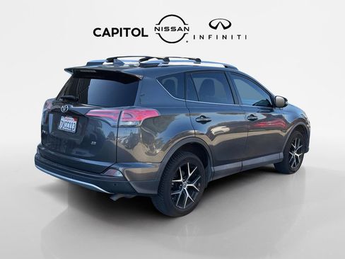 Used 2016 Toyota RAV4 SE image 5