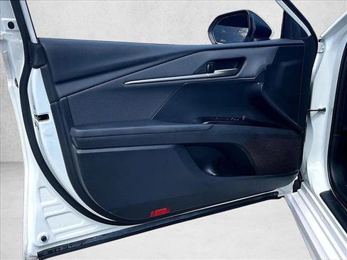 Used 2025 Toyota Camry SE FWD image 18