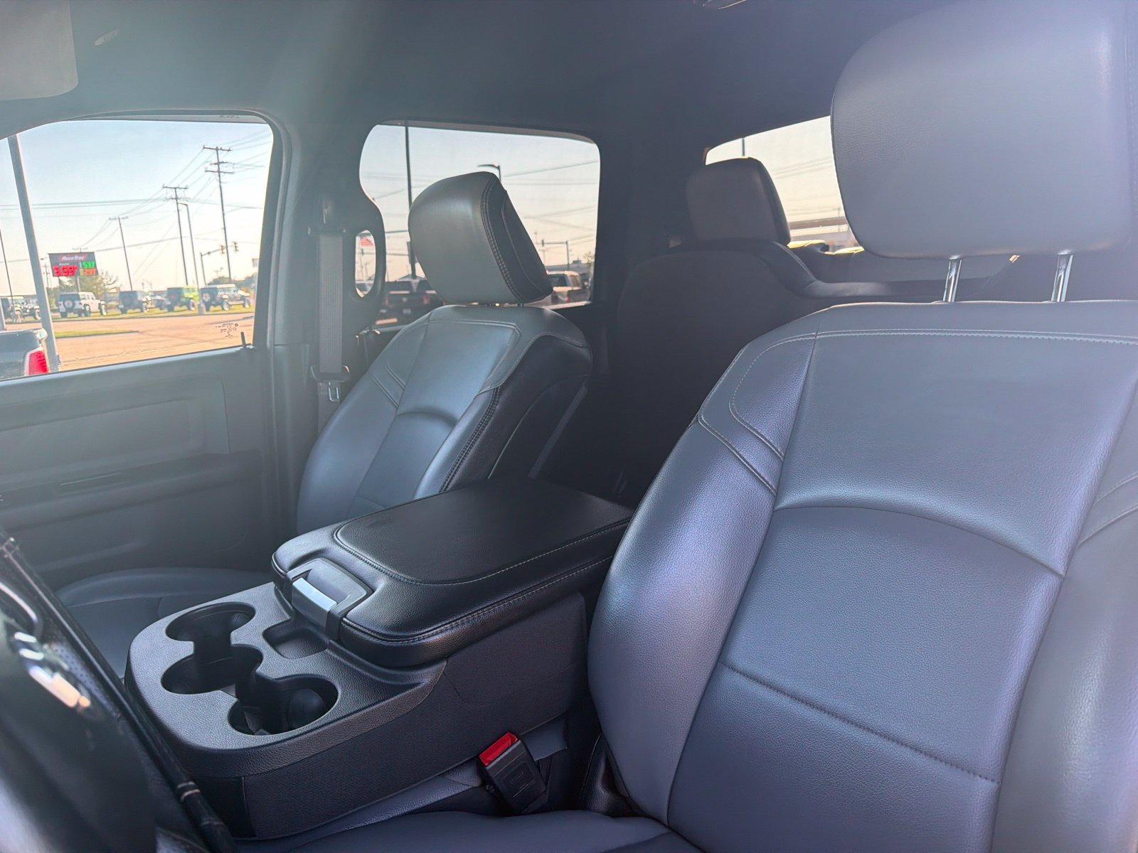 Used 2022 RAM 2500 Tradesman w/ Snow Chief Group AWD/4WD image 10