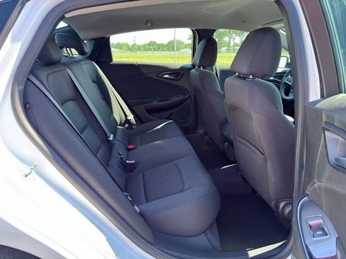 Used 2024 Chevrolet Malibu LS FWD image 27
