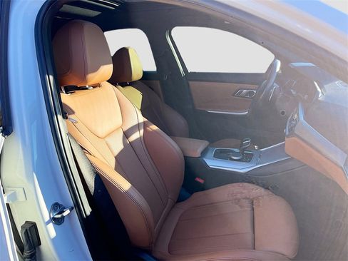 Used 2022 BMW M340i w/ Driving Assistance Package image 30