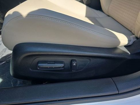 Used 2024 Honda Civic EX-L image 39