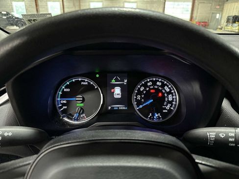 Used 2022 Toyota RAV4 LE AWD/4WD image 31