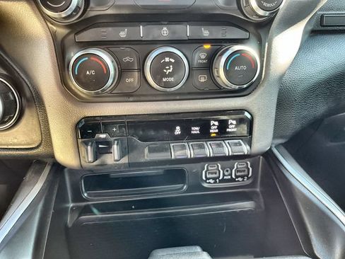 Used 2020 RAM 1500 Big Horn AWD/4WD image 17