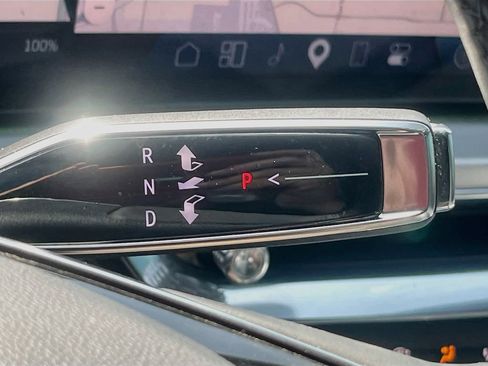 Used 2025 Cadillac Lyriq Sport AWD/4WD image 17