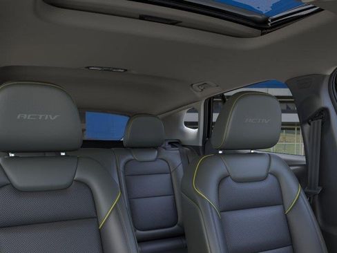 New 2026 Chevrolet Trax ACTIV w/ Sunroof Package FWD image 24