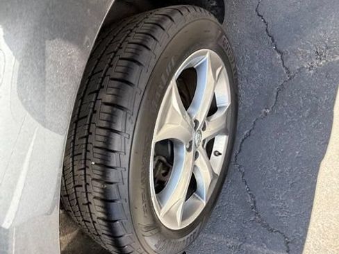 Used 2013 Toyota Venza XLE w/ Tow Prep Pkg FWD image 6