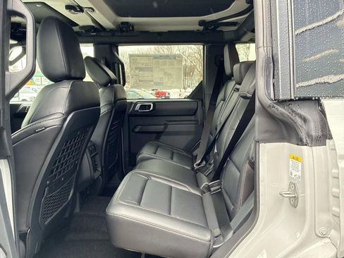 New 2026 Ford Bronco Badlands AWD/4WD image 37