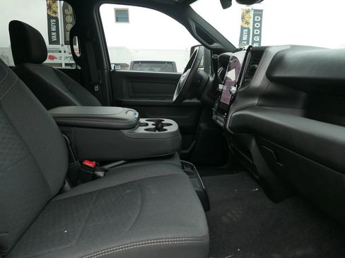 New 2026 RAM 3500 Tradesman AWD/4WD image 25