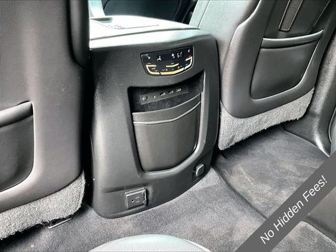 Used 2017 Cadillac Escalade Luxury AWD/4WD image 27