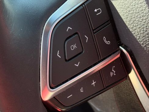 Used 2021 Toyota Highlander XSE AWD/4WD image 21