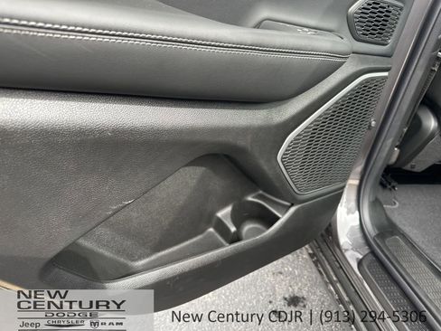 New 2026 Jeep Grand Cherokee L Limited AWD/4WD image 12