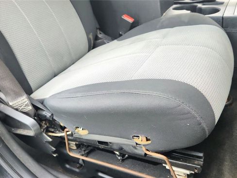 Used 2008 Dodge Nitro SXT image 28