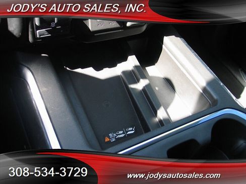 Used 2022 Chevrolet Silverado 2500 LTZ w/ LTZ Premium Package AWD/4WD image 30
