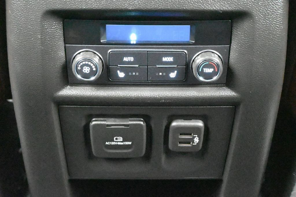 Used 2021 Chevrolet Traverse High Country FWD image 19