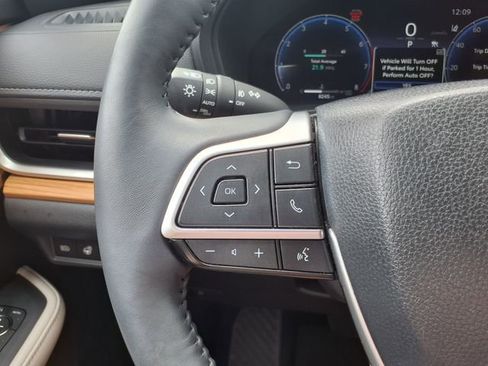 Used 2025 Toyota Grand Highlander FWD image 26
