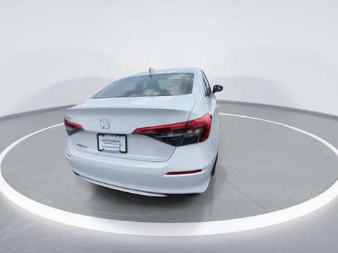 Used 2022 Honda Civic EX image 7