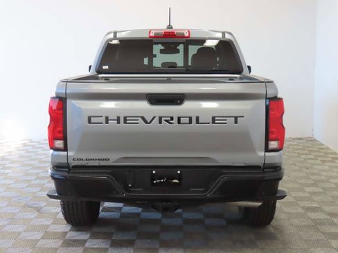 Used 2024 Chevrolet Colorado Z71 w/ Z71 Convenience Package 2 image 4