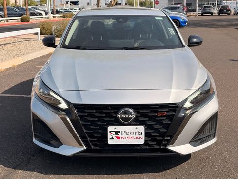Certified 2024 Nissan Altima 2.5 SR w/ SR Premium Package FWD image 9