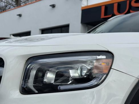 Used 2020 Mercedes-Benz GLB 250 4MATIC image 38